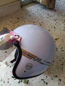 Topi keledar ms88