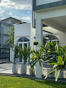BEAUTIFULLY RENO CORNER SEMI D 3 Storey Taman Villa Perdana Kajang