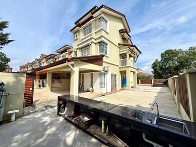 Freehold End Lot 2.5 Storey, Ametis Terrace, Bandar Bukit Puchong
