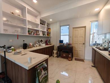 Corner unit 【 Renovated & Fully Furnished 】 2 Storey Semi D, Anggun 2