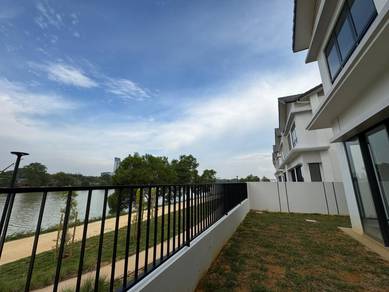 Sejati Lakeside 2 Semi-D Cyberjaya facing LAKESIDE Setia Eco Glades
