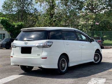 Toyota WISH 1.8 X FACELIFT REG18 One Owner F/Bkit
