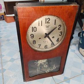 Vintage Wind-up Mechanical Wall Clock Jam Dinding2