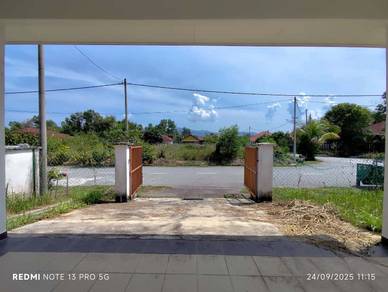 ((CORNER 4 Beds)) Bungalow Single Storey, Mahkota Hills Lenggeng