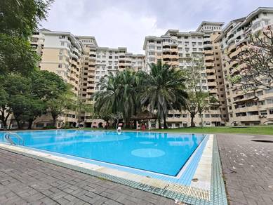 Fully Renovated Apartment end unit