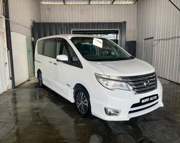 Nissan SERENA 2.0L HIGHWAY STAR HYBRID