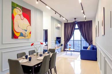 2Bed 2Bath Fully Furnish/ Twin Tower Residence/ Walk To Ciq High Floor