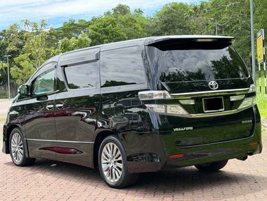 Toyota VELLFIRE 2.4 Z GOLDEN EYES FACELIFT