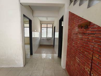 Salak Perdana, Taman Mawar , Sepang Rumah Murah 2 Tingkat untuk dijual