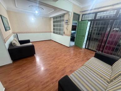 Kulai 2 Storey House Jalan Budiman Renovated Fully Furnished New Paint