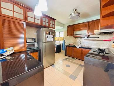 HARGA MURAH  UNIT BESAR 🔥 Sri Alam Condo Seksyen 13 Shah Alam  1700SF