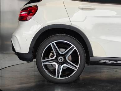 Mercedes Benz GLA250 2.0 FACELIFT 29K KM ONLY