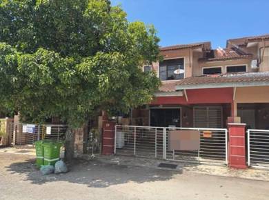 Double-storey terrace house @ Batu 8, Kuantan