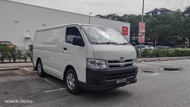 Toyota Hiace Panel Van 2.5D (M)