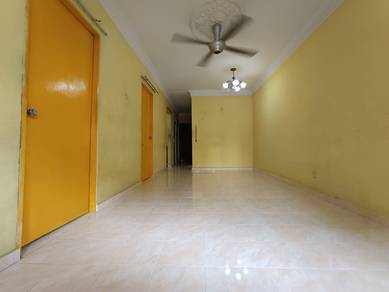 Apartment Idaman Ground Floor, Damansara Damai for Sale