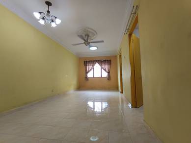 Apartment Idaman Ground Floor, Damansara Damai for Sale