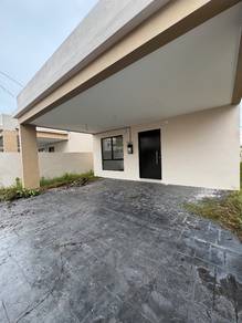 【Brand New Unit】La Casa Lunas,Zero Lot Bungalow For Sell | Phase 8