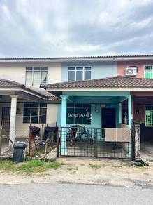 Rumah Teres 2 Tingkat [Taman Barakah, Tanah Merah]