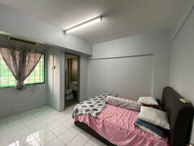 Pangsapuri Perdana (seksyen 13) In Apartment