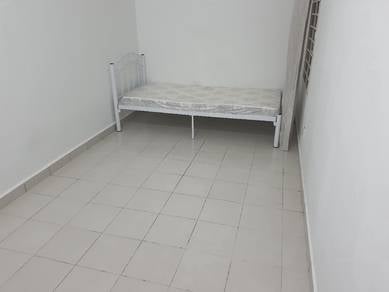 Bilik Tengah Untuk disewa Bandar Baru Klang