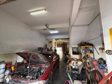 Workshop Kereta di Taman Perniagaan Senawang