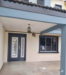 Bandar tasik Puteri Teres 2 tingkat RENOVATED