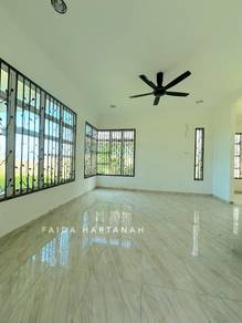 RUMAH BANGLO 2 TINGKAT BESAR DAN LUAS Di Kuala Terengganu, Terengganu