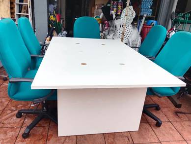 Meeting table with chair/ meja kerusi