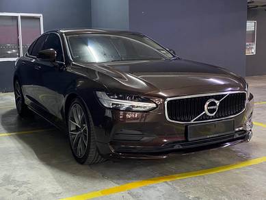 Volvo S90 2.0 T5 MOMENTUM (A)