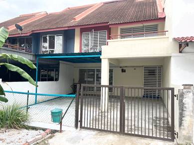 Cassia Tengah / Taman Cresentia - 2 1/2 Tgt. Jalan ke  Jeti Pulau Aman