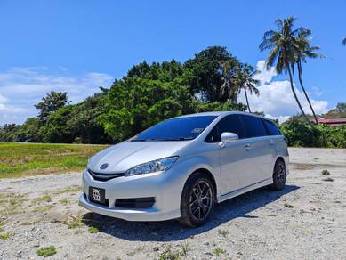 Toyota WISH 1.8 X (A)