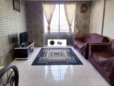 Mutiara Heights Partially furnished Renovated unit with 1CP for SALE !