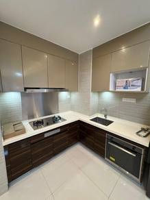 R&F PRINCESS COVE Phase 1 with furniture and 1 parking lot near to CIQ