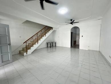 Bukit Indah 2Storey Terrace For Rent! 4Beds 3 Baths
