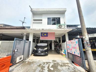 Freehold Renovated 2 Storey Terrace Rawang Perdana Rawang