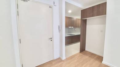 Rent LakeFront residence in Lakefront Home cyberjaya selangor
