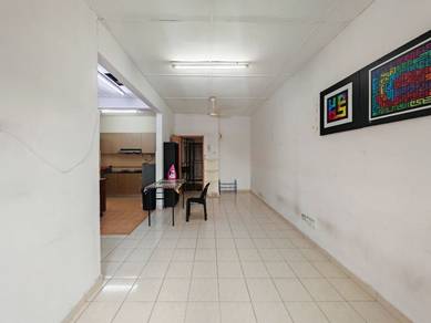 RENOVATED Apartment Danaumas Seksyen 7 Shah Alam VIEW TASIK