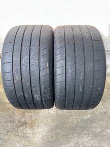 305 35 20 Bridgestone Potenza Sport F12 812 AMG GT