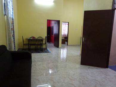 Rumah atas Kedai di Beserah