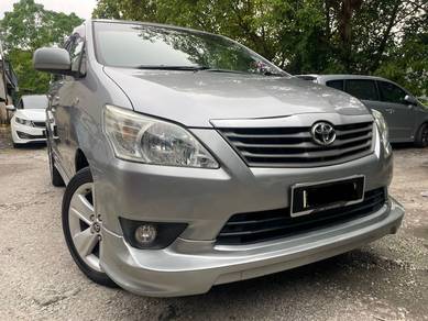 Toyota Innova (A) 8 seater
