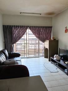 Prima regency rare unit - 1050 sqft, 3 bedrooms with 2 car park