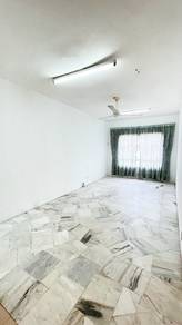 Tingkat 1 Blok Akasia Puncak Alam Sg Buloh [MOVE IN ANYTIME]