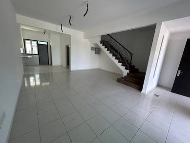 Brand New Serenia Ariya 2 Storey Terrace House for sale ! Facing Open!