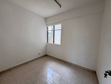 Vista Seri Alam Apartment 3 Bilik Tidur Untuk Sewa! Condition Baik!