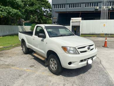 Toyota HILUX 2.5 G SINGLE CAB (M)