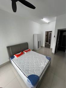 Female & Male Room for Rent @ Razak City , Available Now ! ! !
