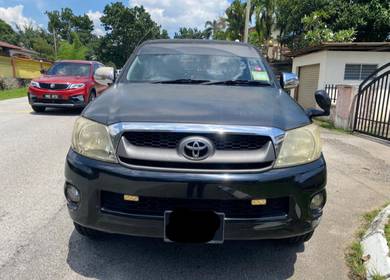 Toyota HILUX 2.5 G (A)