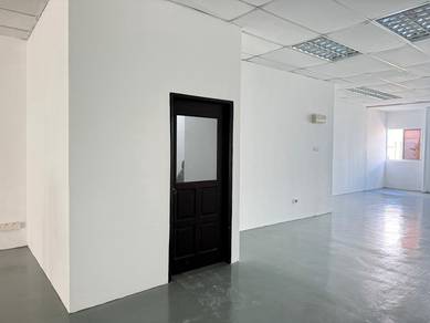 First Floor shop lot for rent at Permatang Sintok ,Penaga .