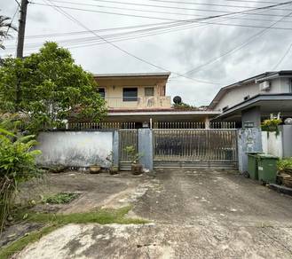 Rock Rd bt 3 @Semi-Detached SALE