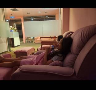Massage spa and reflexology